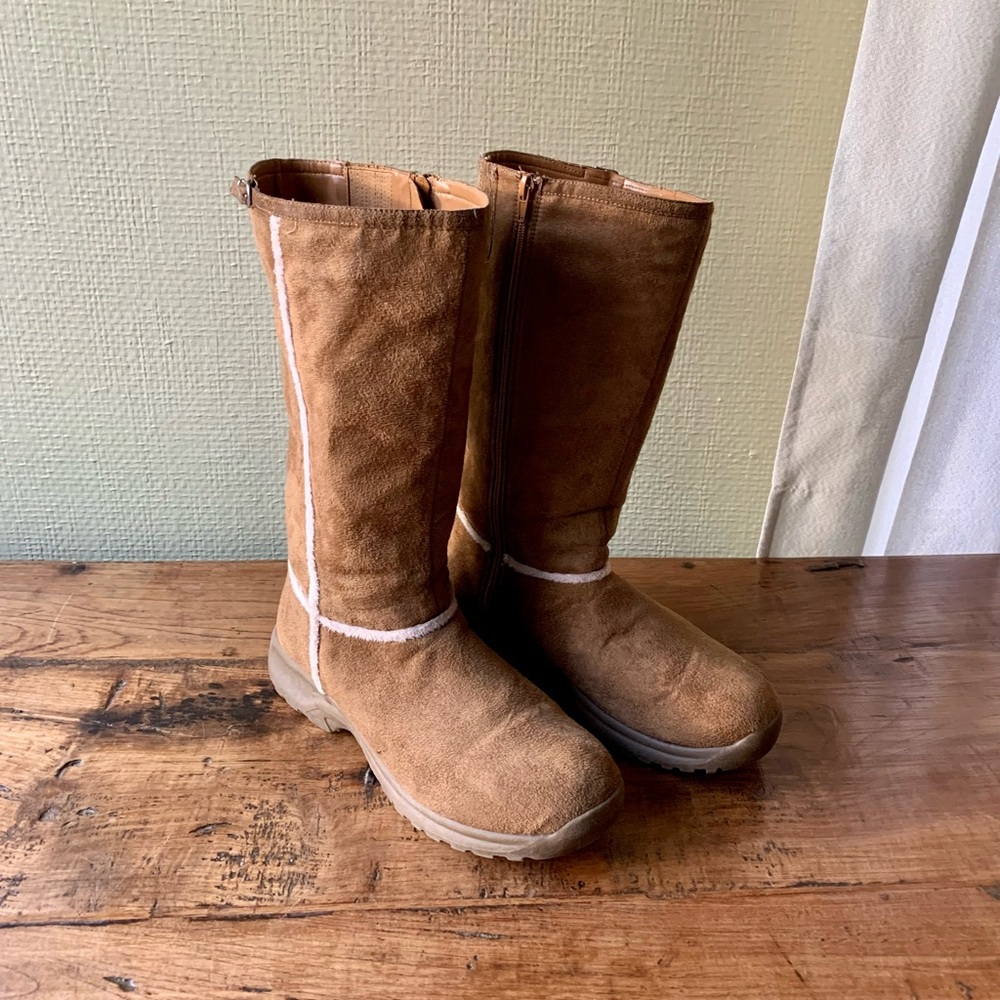 Comfort View Tan Knee High Boots